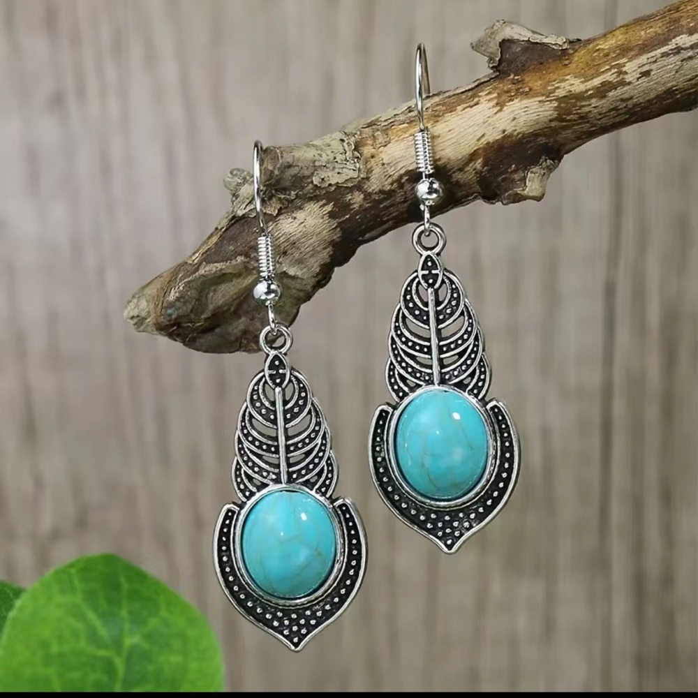 Vintage Woman Earrings